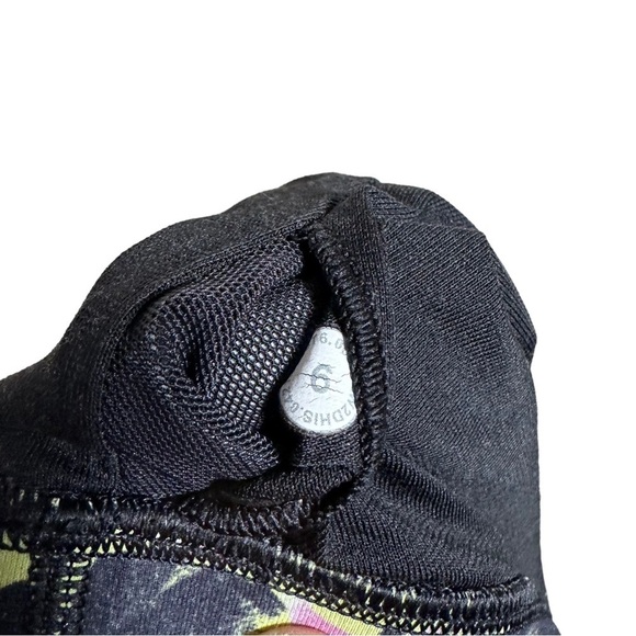 LULULEMON Energy Bra in Inflect Floral Highlight Yellow Multi - Picture 9 of 10